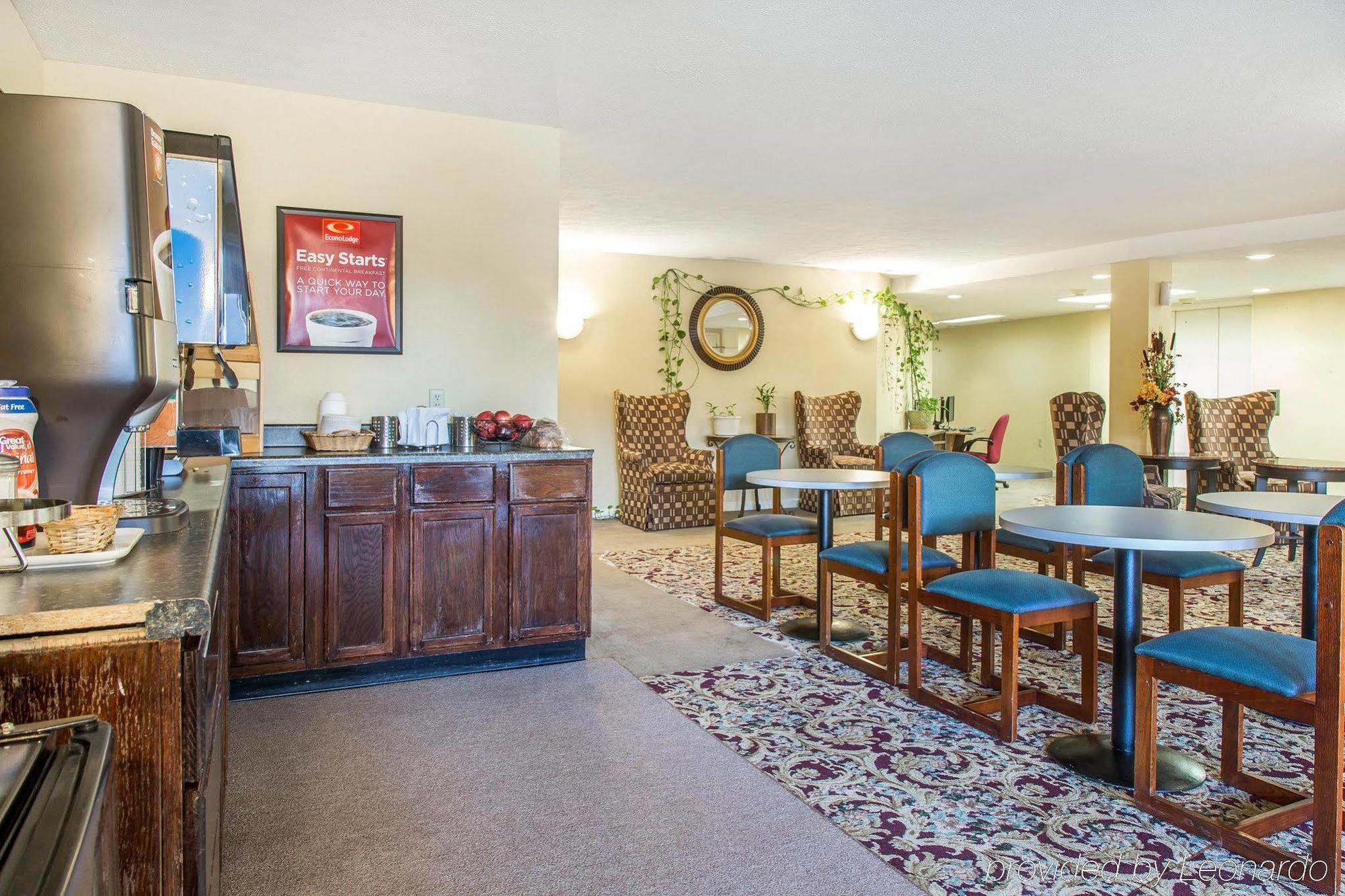 Econo Lodge Inn & Suites Groton Luaran gambar