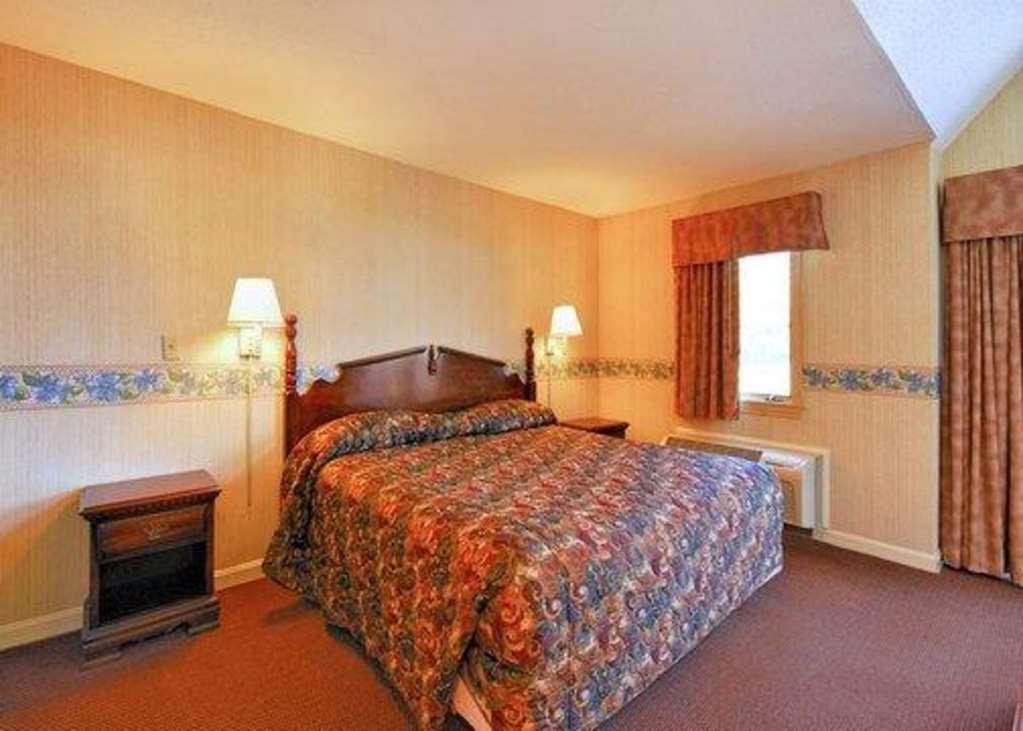 Econo Lodge Inn & Suites Groton Bilik gambar