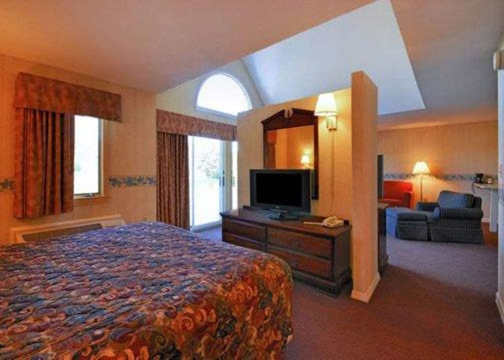 Econo Lodge Inn & Suites Groton Bilik gambar