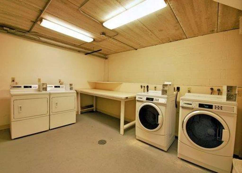 Econo Lodge Inn & Suites Groton Servis gambar